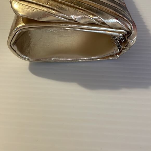 Gold pleated rectangular crystal encrusted fold over clutch evening bag - Picture 5 of 11